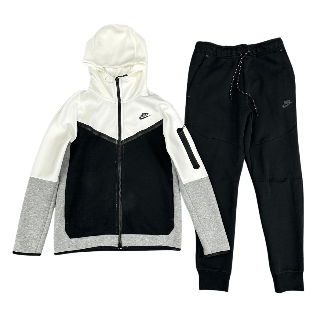 Conjunto NIKE TECH Fleece Negro Blanco Algodon