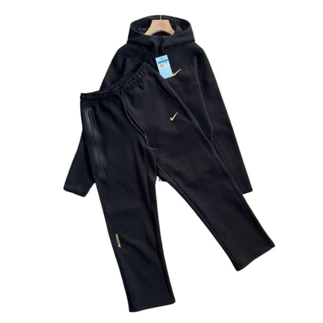 Conjunto NIKE TECH x NOCTA Negro Algodon