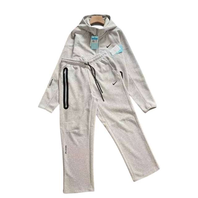 Conjunto NIKE TECH x NOCTA Gris Algodón Real