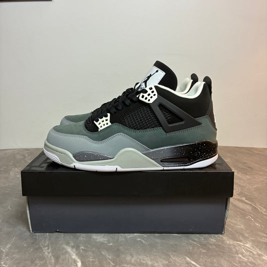Jordan 4 Retro Fear | Talla 44 EUR | Entrega Inmediata
